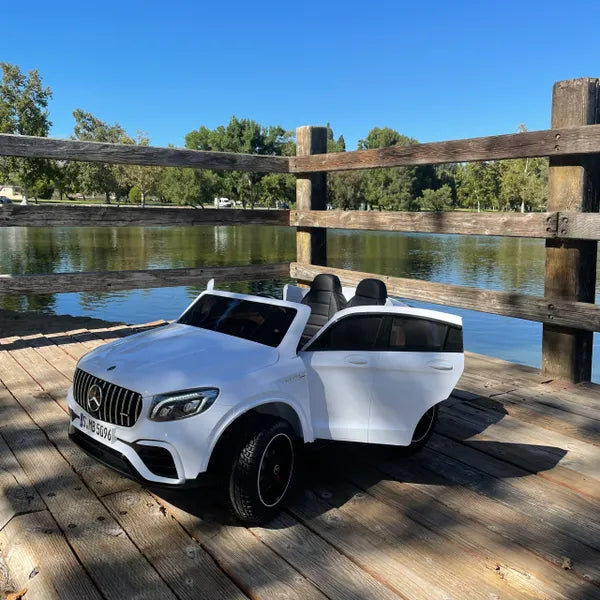 100% free shipping 24V Touch TV 24v Mercedes GLC Two Seater Fully Upgraded Rubber Tires Leather Seats 4x4 Remote White