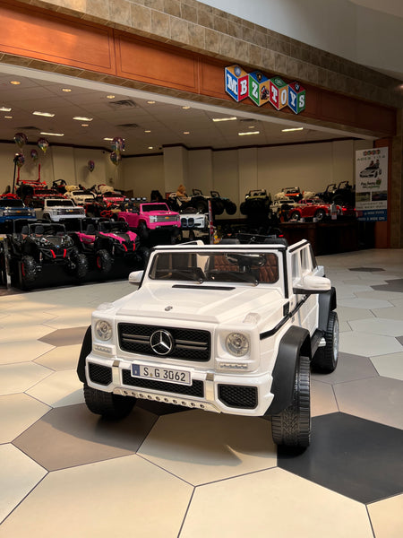 Pick Up only  
LICENSED LUXURY 24V MERCEDES MAYBACH TOUCH TV TWO SEAT PARENTAL REMOTE LEATHER SEAT RUBBER TIRES AGES 1-6 Store pick up & Save